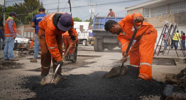 Refuerza Pepe Chedraui Campaña de Bacheo en la capital