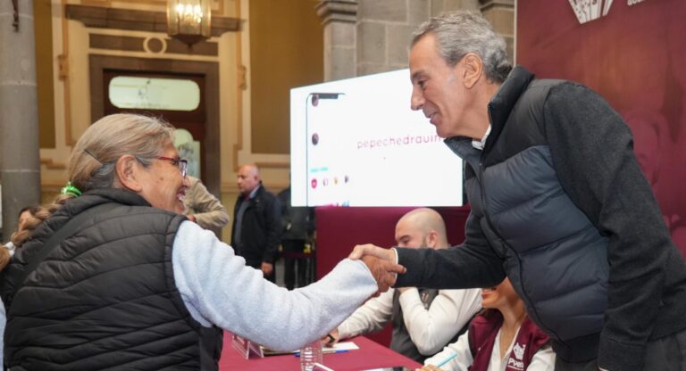 Continúa La Capital te Escucha: en el Palacio Municipal, Pepe Chedraui recibió a poblanas y poblanos