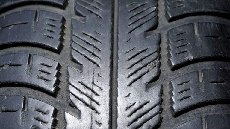 Uso de “Poncha llantas” se castigará hasta con 4 años de prisión en Puebla: Andrés Villegas 