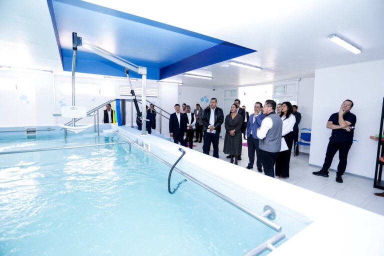 Presenta Lupita Cuautle avances de gobierno ante sector empresarial