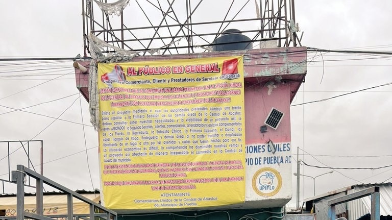 Comerciantes de  Central de Abasto se inconforman por construcción de barda