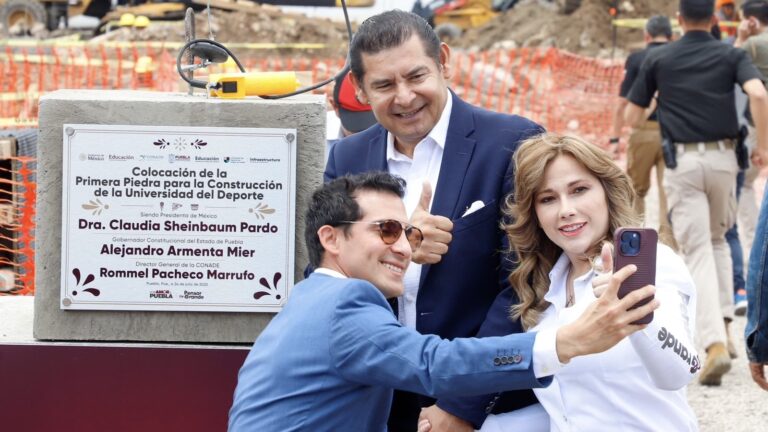 En Puebla se hacen las cosas bien, reconoce Rommel Pacheco, al arrancar construcción de Universidad del Deporte