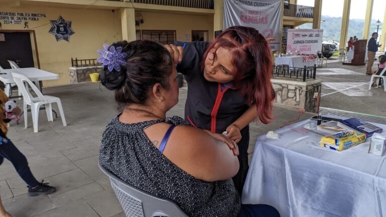 SEDIF brinda servicios de asistencia social en Jalpan