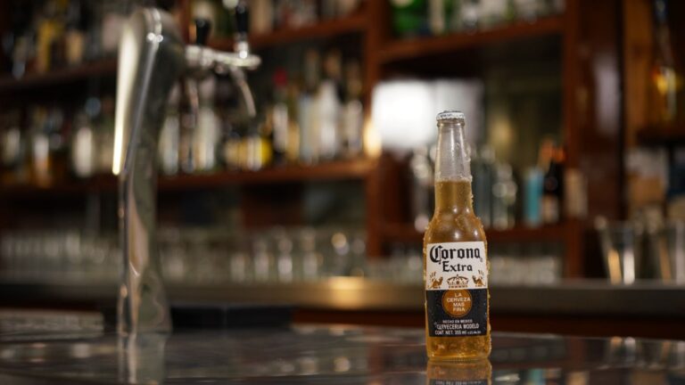 Corona Extra se mantiene como la cerveza más valiosa del mundo