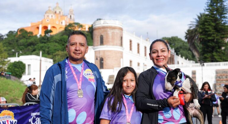 Celebran con éxito carrera canina en San Andrés Cholula
