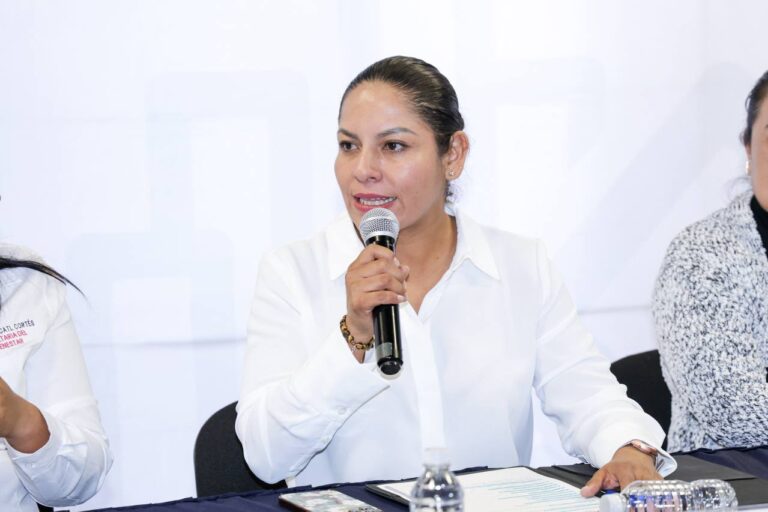 Alistan entrega de patrullas, ambulancias y camiones recolectores en SACH