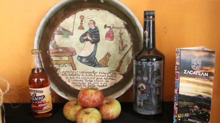 Presentan congreso Gastronómico “Zacatlán Sabor de Altura” 2025
