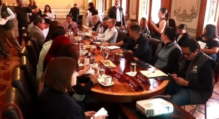 Regidores de Morena y PAN se enfrentan por el “lento gasto”, hay mil 500 mdp en bancos