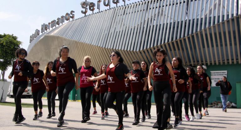 Participan activadoras físicas del IMDP en feria gratuita “Safe por la salud”