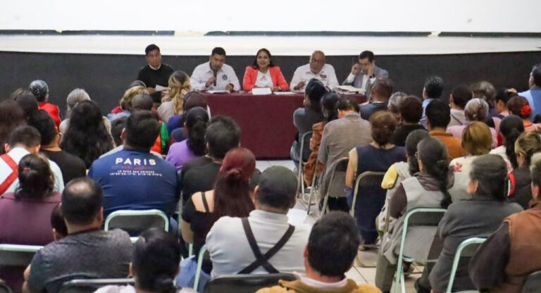 Realiza Gobierno de Tonantzin Fernández cuarta mesa de trabajo con comerciantes del Mercado Cosme del Razo
