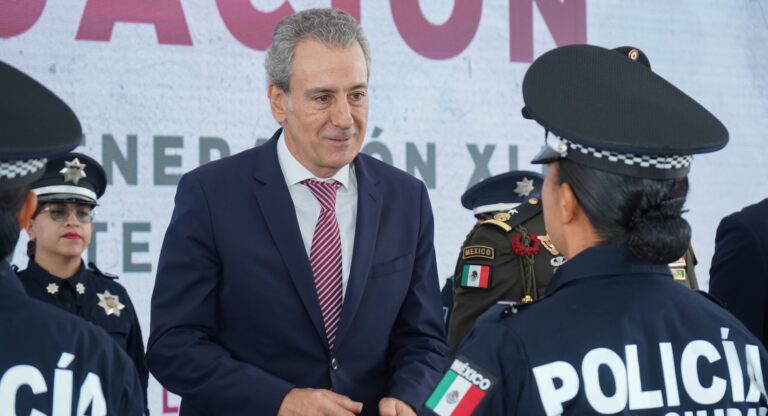 Encabeza Pepe Chedraui graduación cadetes de la Academia de Formación y Profesionalización Policial de la SSC