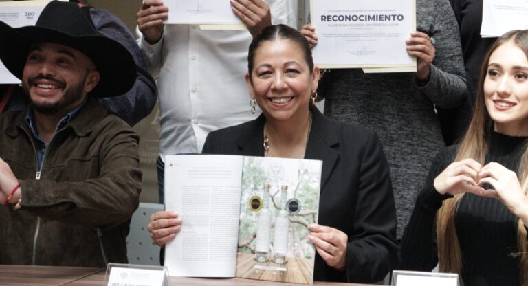 Mezcal, oportunidad socialmente justa que impulsa desarrollo: Laura Artemisa