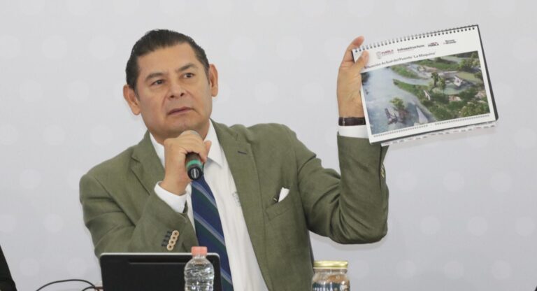 Escuadrón de Maquinaria rehabilita el equivalente a 300 calles para seguridad y bienestar de poblanos