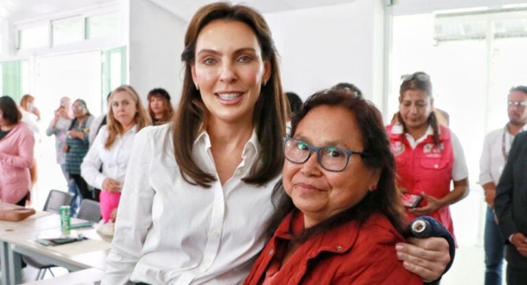 Capacita SMDIF en materia jurídica a presidentas de los subsistemas de juntas auxiliares