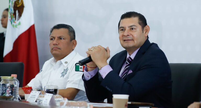 Gobierno de Puebla suscribe apertura al diálogo y apego a la ley con organizaciones sociales
