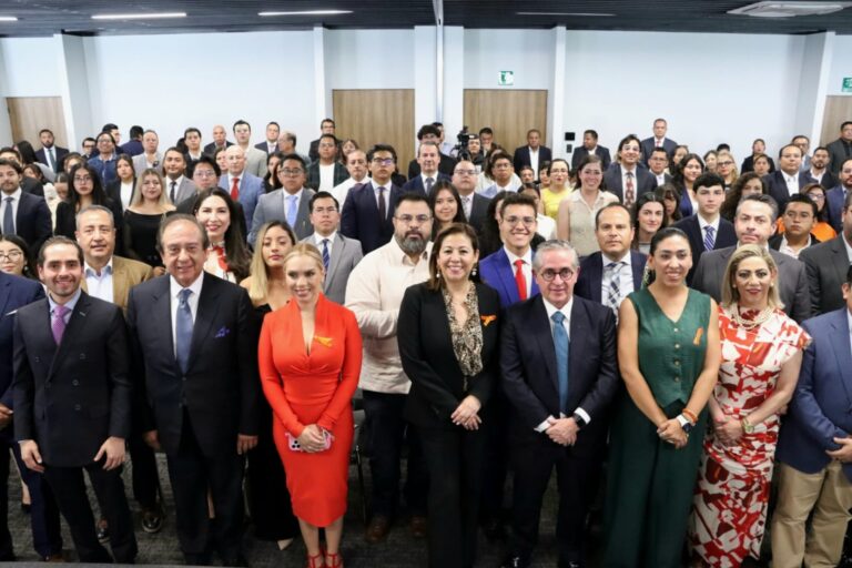 “No puede haber justicia digital sin justicia social”: Laura Artemisa