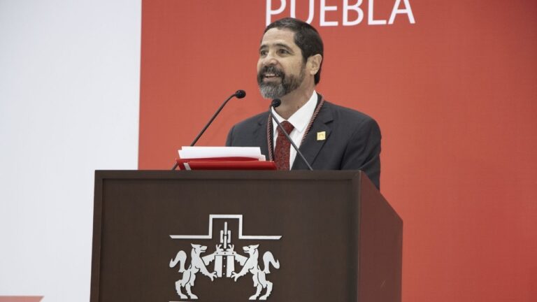 ‘Juntos construyamos esperanza’: Dr. Alejandro Guevara Sanginés, nuevo Rector de la IBERO Puebla