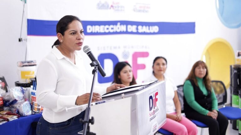 Mejora Lupita Cuautle servicios en Casas de Salud con kits médicos y de mantenimiento