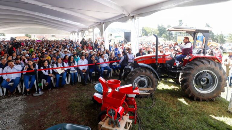 Con inversión de 84 mdp, Gobierno estatal beneficia a microrregión de Ahuazotepec