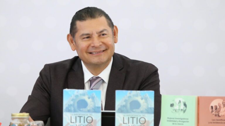 Gobierno de Puebla impulsa la transición energética con proyectos de litio y producción agrovoltaica