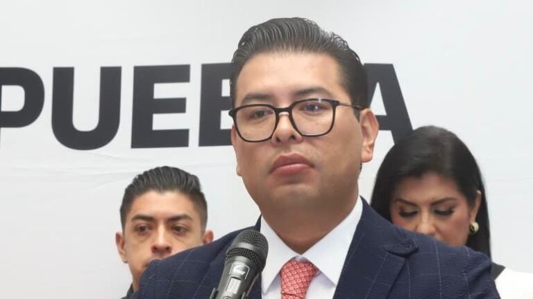 PRI denuncia persecución política de Estado contra Alejandro Moreno