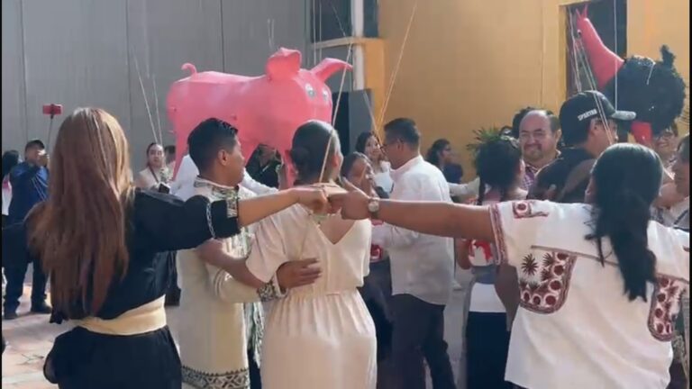 Reciben convite del Huey Atlixcáyotl en San Andrés Cholula