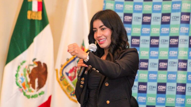 Juventud poblana comparte historias de vida