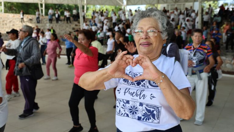 SEDIF realiza caminata para Abuelitas y Abuelitos