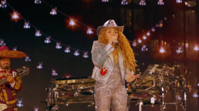 Shakira regresa a México para la segunda vuelta de las mujeres ya no lloran World Tour