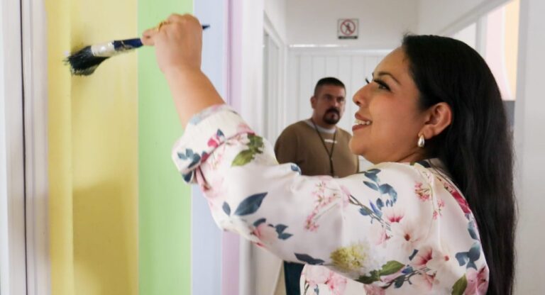 Realiza Gobierno de Tonantzin Fernández faena comunitaria en la Guardería DIF de Xixitla