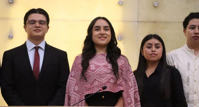 Parlamento juvenil, foro para los pueblos originarios a favor de la paz