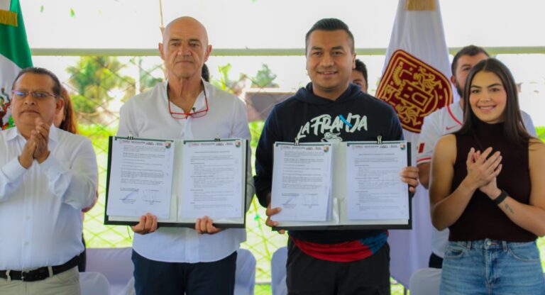 Con convenio de colaboración, Roberto Solís y “El Chelis” impulsan el deporte en Huejotzingo