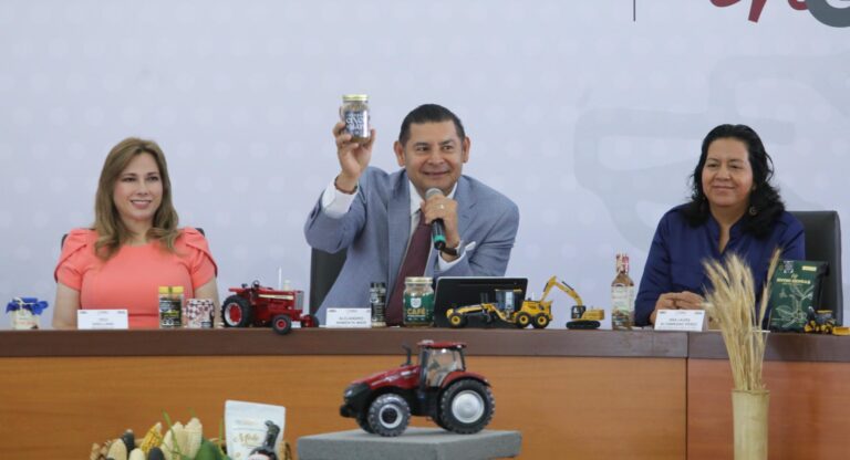 Con seguridad, infraestructura y apoyo al campo, Puebla construye riqueza comunitaria