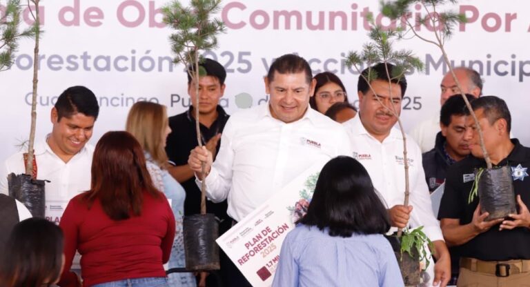 Con reforestación, Gobierno de Armenta Puebla construye paz ambiental