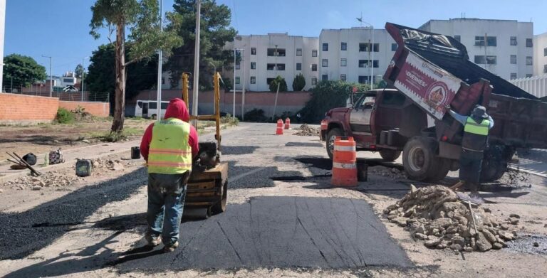 Compromiso firme con la infraestructura vial: Campaña Capitalina Bacheando Puebla