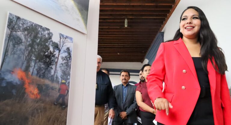 Reconoce Tonantzin Fernández a bomberos de San Pedro Cholula y la zona conurbada