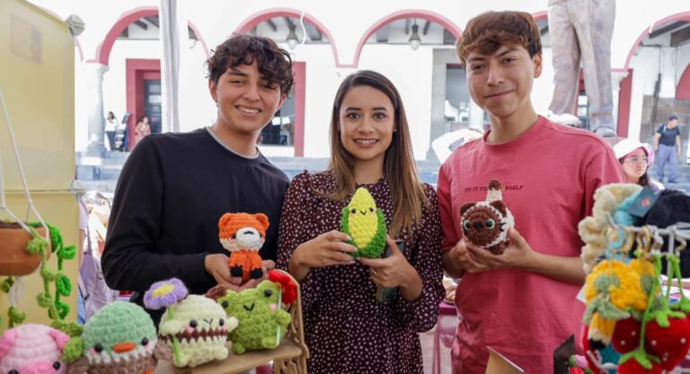 Más de 50 emprendimientos participaron en el Mercadito de las Juventudes