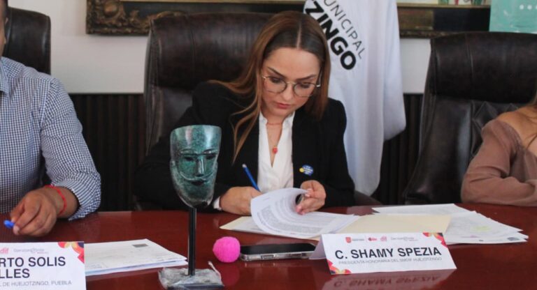 Roberto Solís y Shamy Spezia firman convenio con “Operation Smile México” para cirugías gratuitas de labio leporino y paladar hendido