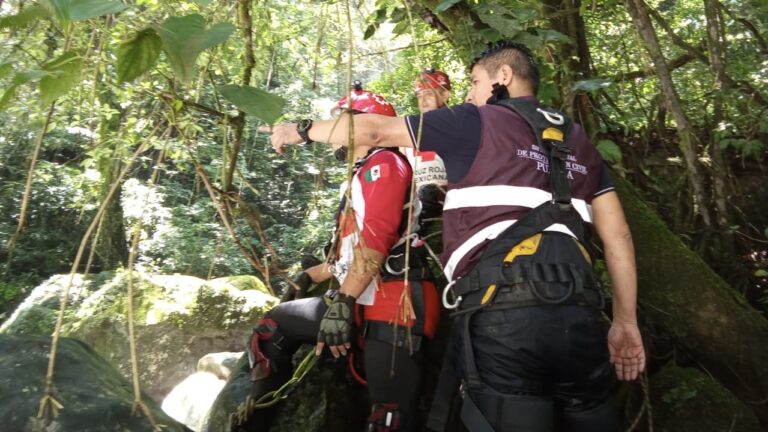 Continúan labores de búsqueda de una menor en Tlacotepec