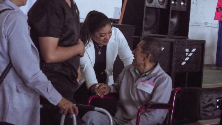 DIF Tecamachalco realiza primera jornada de entrega de aparatos ortopédicos