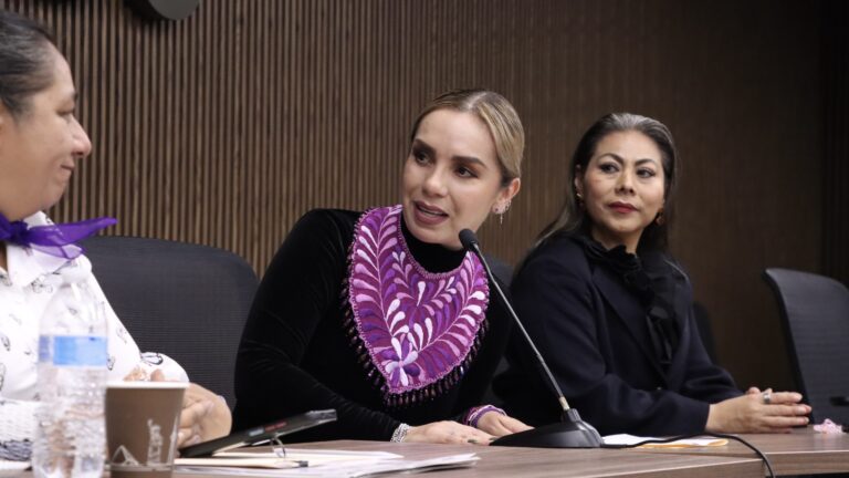 Congreso del Estado fue sede del 3er aniversario del colectivo Por las Mujeres de Puebla