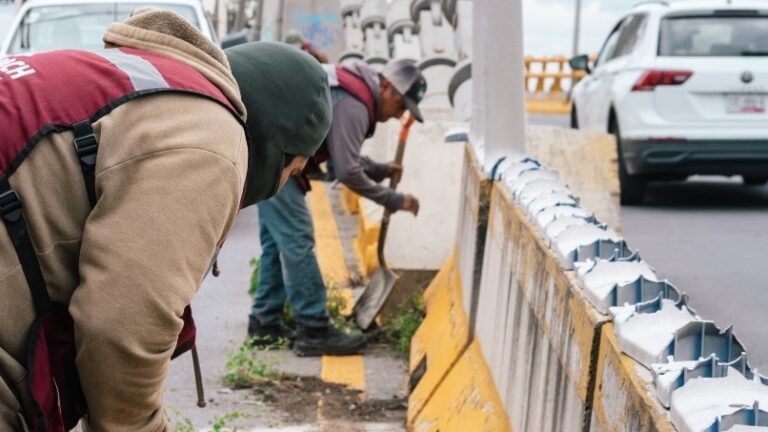 Realiza Sosapach trabajos de desazolve en Distribuidor Vial Cholula
