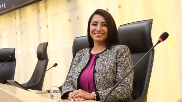 Encabeza diputada Angélica Patricia Alvarado Juárez toma de protesta de Relevo Generacional en el Congreso del Estado