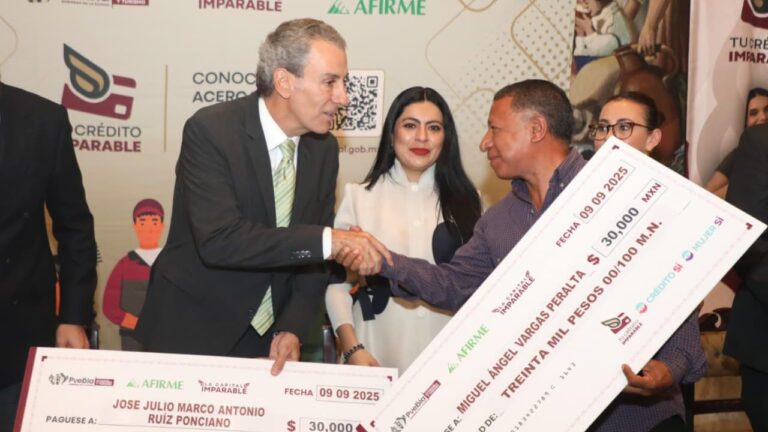 Entrega Pepe Chedraui cheques de “Tu Crédito Imparable” para micro, pequeñas y medianas empresas
