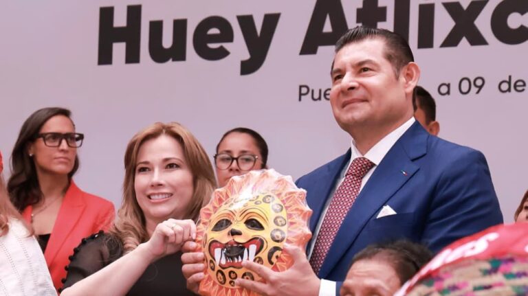 Huey Atlixcáyotl 2025, orgullo de Puebla, esencia del México profundo: Armenta