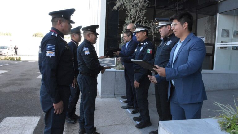 Reconoce Gobierno de la Ciudad a policías por acciones destacadas