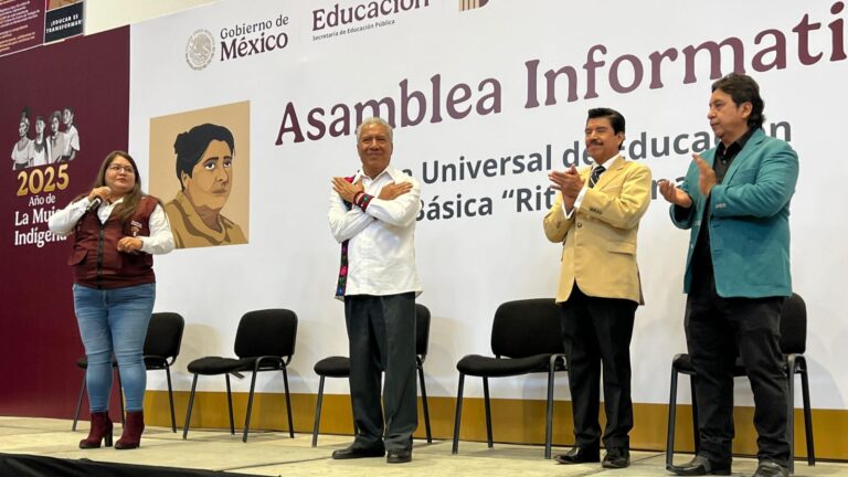 Puebla impulsa Beca Universal “Rita Cetina” para educación básica