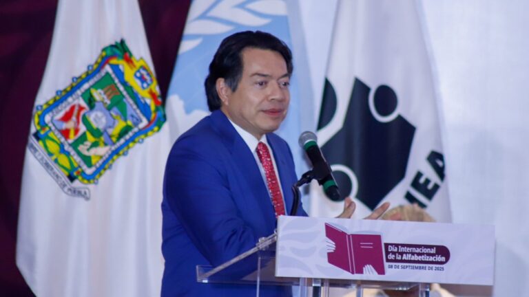 Con la presidenta Sheinbaum, México levantará la Bandera Blanca: Mario Delgado