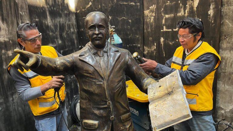 Restaura Gobierno de la Ciudad esculturas en el andador 5 de Mayo