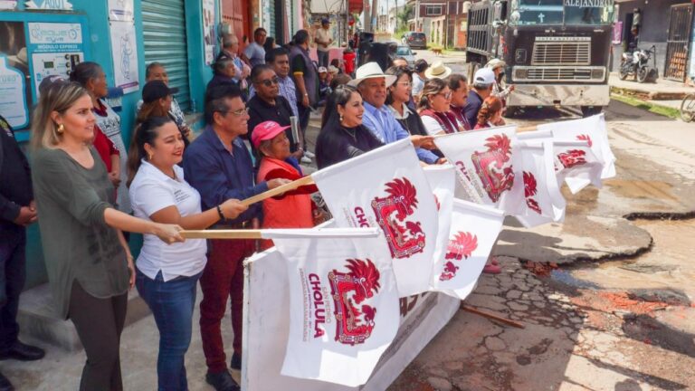 Arranca Tonantzin Fernández la rehabilitación de la calle Revolución en Santa Bárbara Almoloya